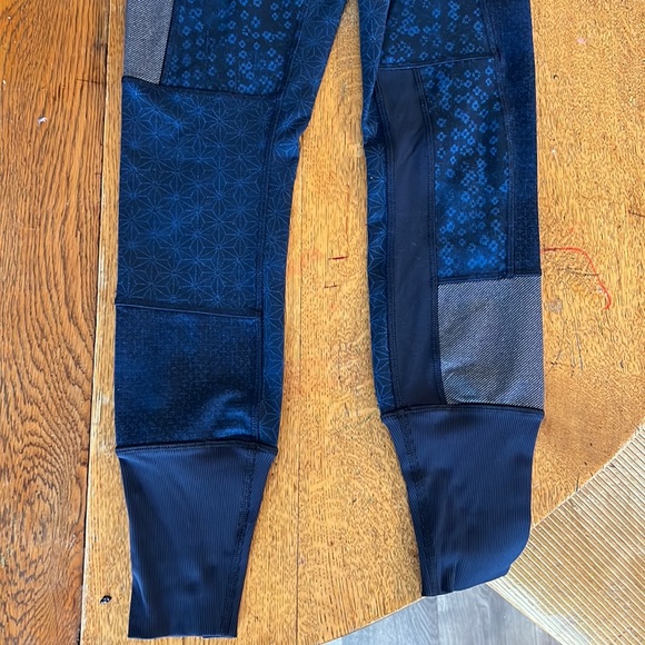 Lululemon leggings - Picture 4 of 6